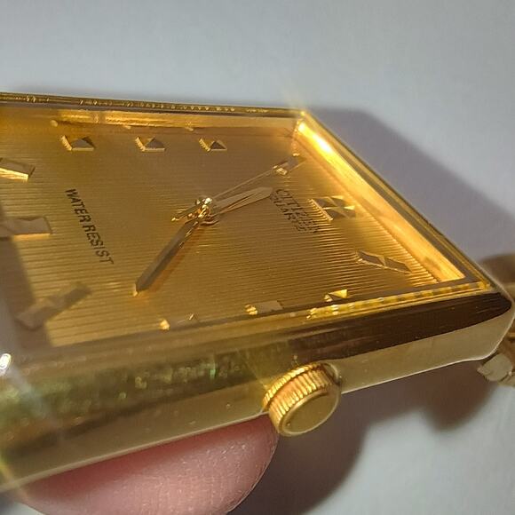 Citizen Gold Tone Tank Style Watch 1032-R wristwatch main image 8